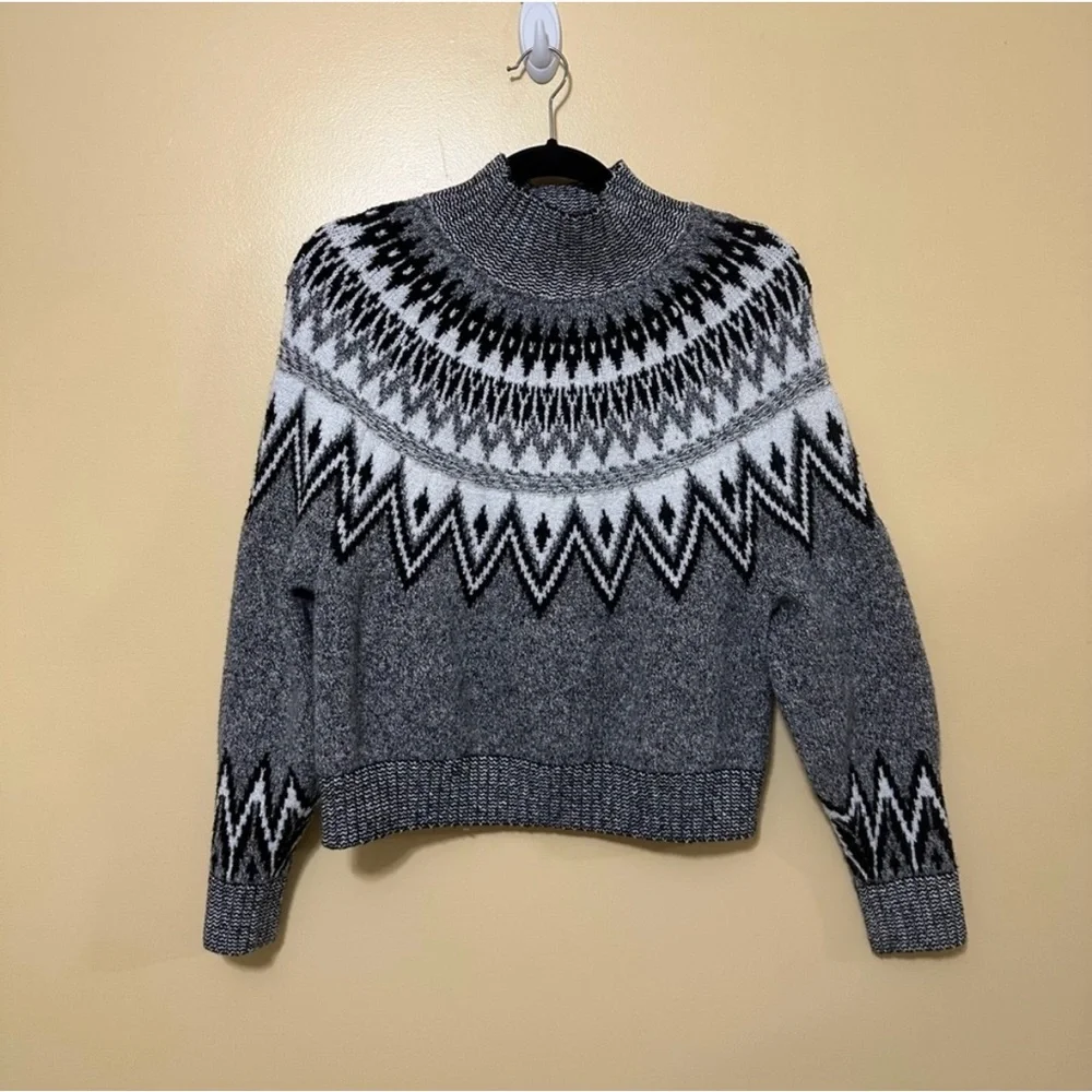 Old Navy Fair Isle Nordic Mock Neck Sweater Women S Gray - Picture 4 of 7